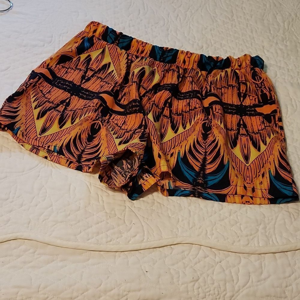 Tyche Boho Flared Shorts Size Large